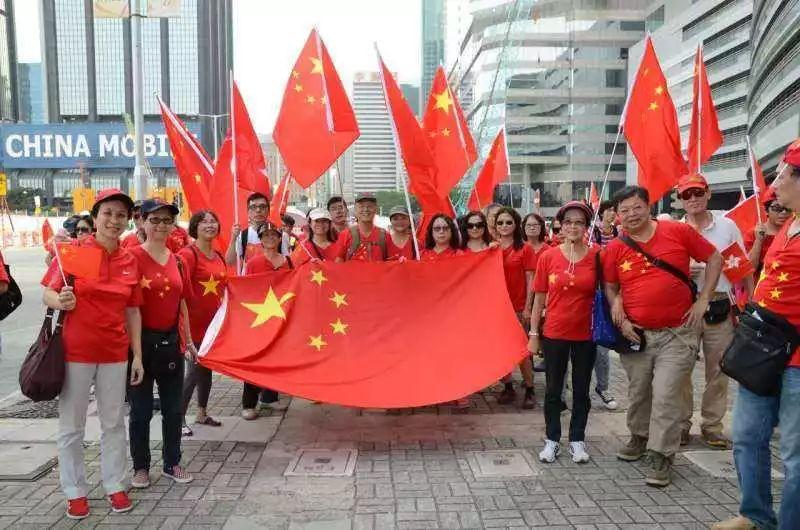 第一天摆摊，你们赚钱了吗？游戏画面